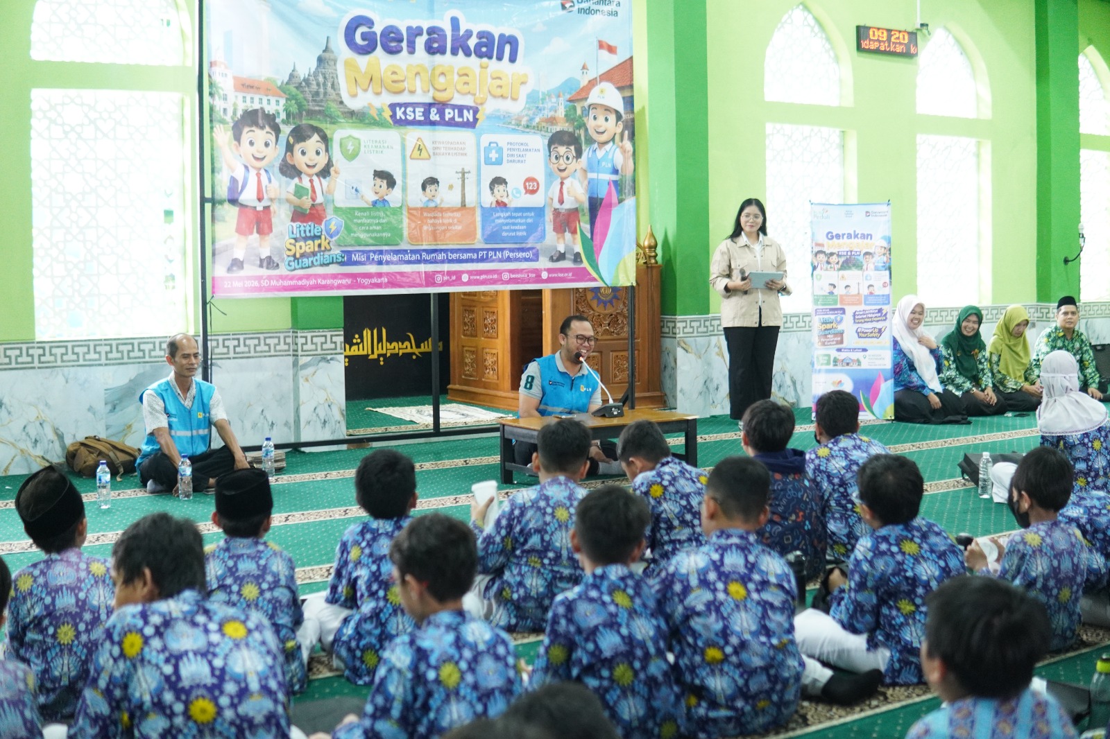pln uid yogyakarta little spark guardians edukasi bahaya listrik sejak dini bersama yayasan karya salemba empat